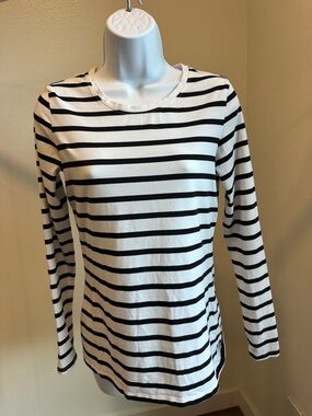 Amazon Essentials Black and White Striped Long Sleeve Tee